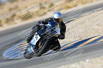 media/Jan-09-2022-SoCal Trackdays (Sun) [[2b1fec8404]]/Turn 11 (935am)/